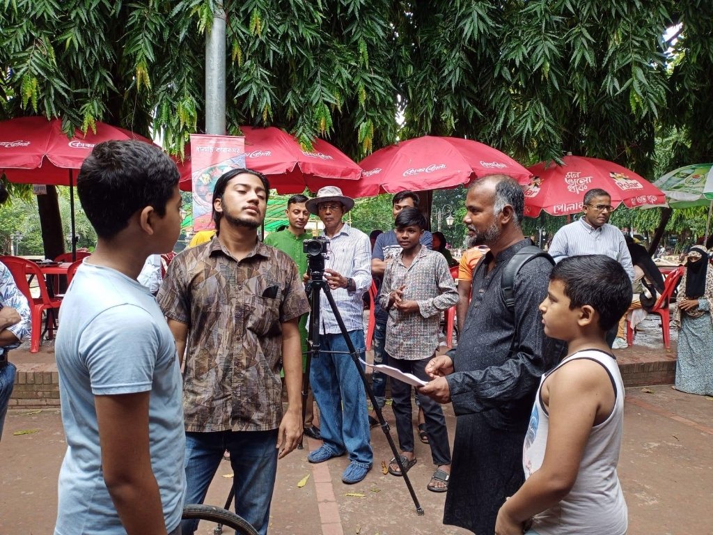 অভিনয়শিল্পীদের সাথে চিত্রনাট্য ও চরিত্র পর্যালোচনা